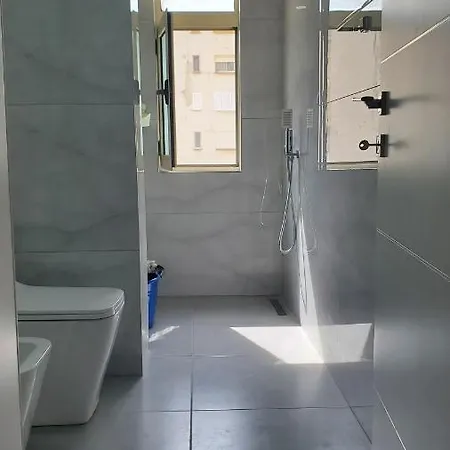 Olsi Apartment